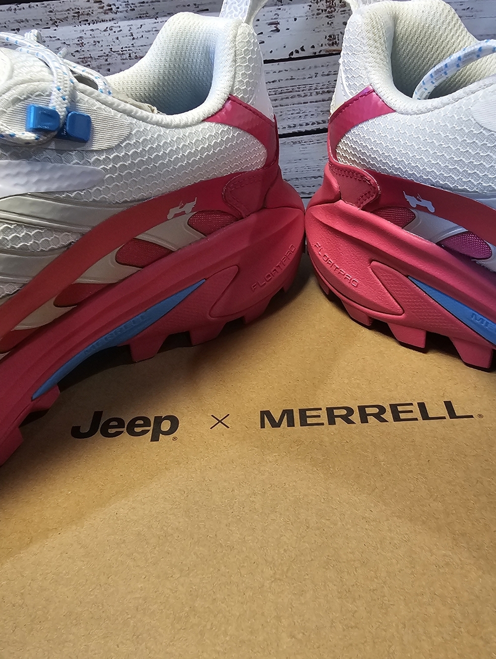 Jeep x Merrell Moab Speed 2 Vibram Trail Shoes Pink White Men 9.5 Women 10.5 NIB - Picture 2 of 6